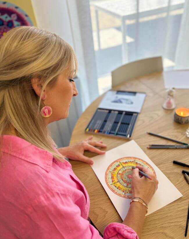 explorer-creativite-verniolle L'art-thérapie, une exploration créative avec les mandalas